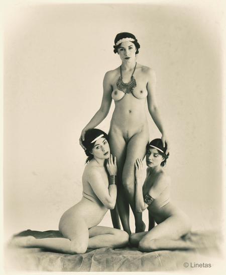 Linetas-Portraits-Nudes-Erotica-PA290195
